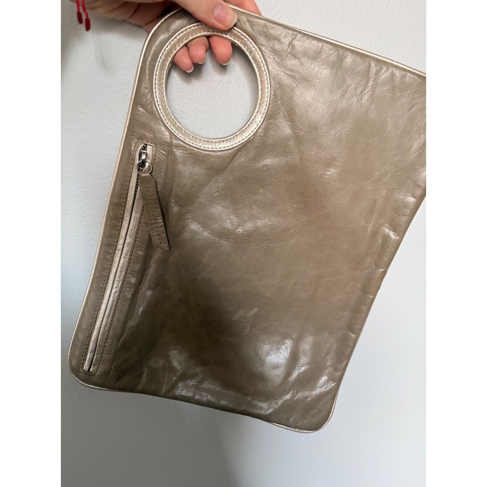 ARZA DESIGN Clutch Bag Tan Metallic Leather Ring Handle Zip Top Chic Evening